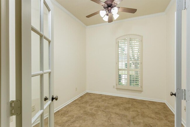 Building Photo - 9227 Mystic Falls Ln