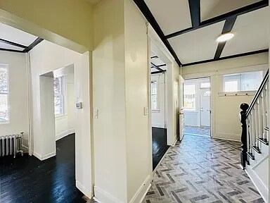 Building Photo - 75 Condict St