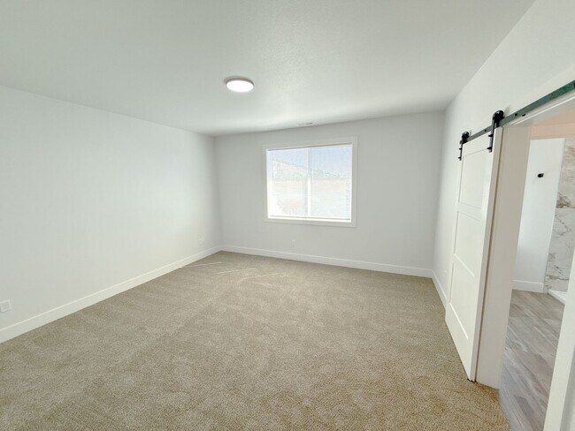 Building Photo - BRAND NEW 3 Bedroom, 2 bath Home