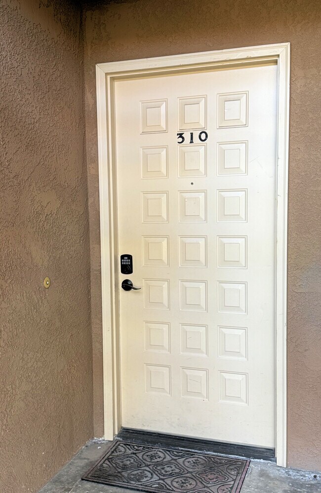 Building Photo - 291 E Mel Ave