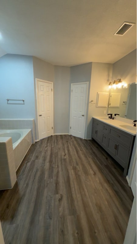 Building Photo - 5204 Alta Vista Ln