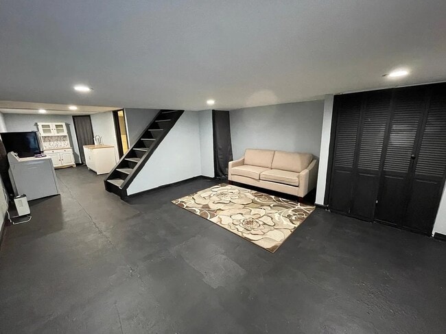 Building Photo - 1144 S 22nd St