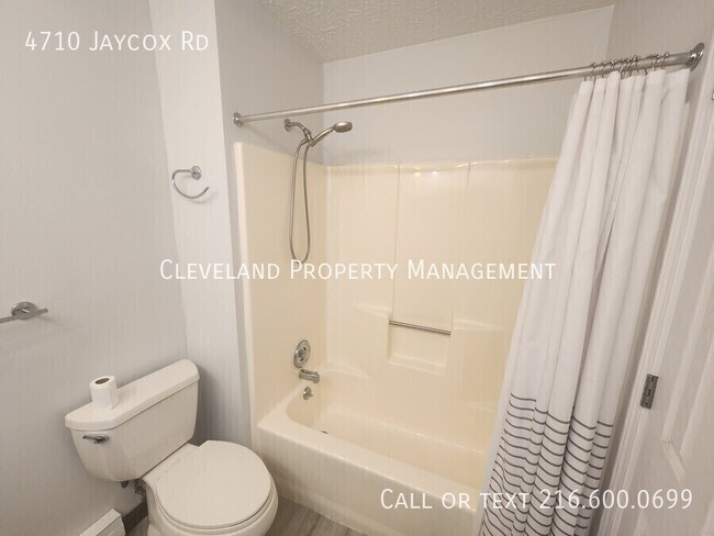 Building Photo - 4710 Jaycox Rd