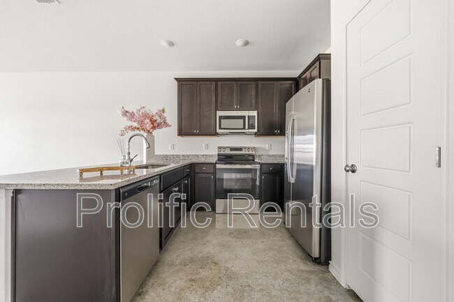 Building Photo - 8901 Prickly Ash Dr