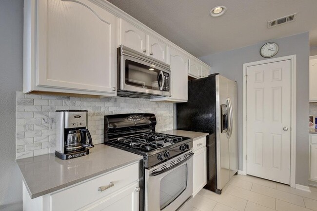 Building Photo - 5500 Steven Creek Way