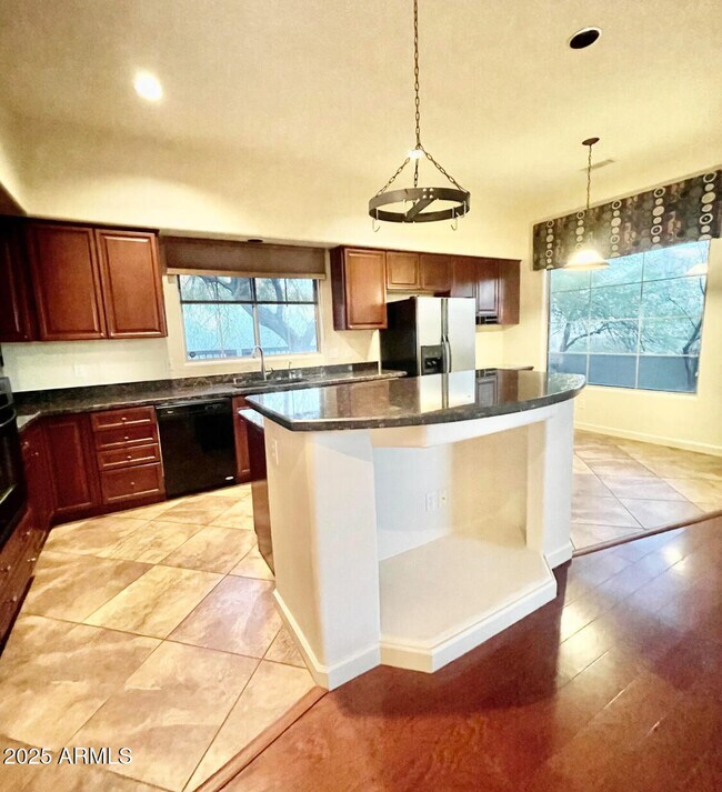 Building Photo - 13665 E Shaw Butte Dr