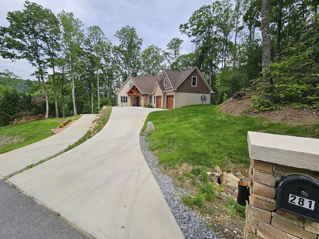 Building Photo - 281 Judson Ridge Rd