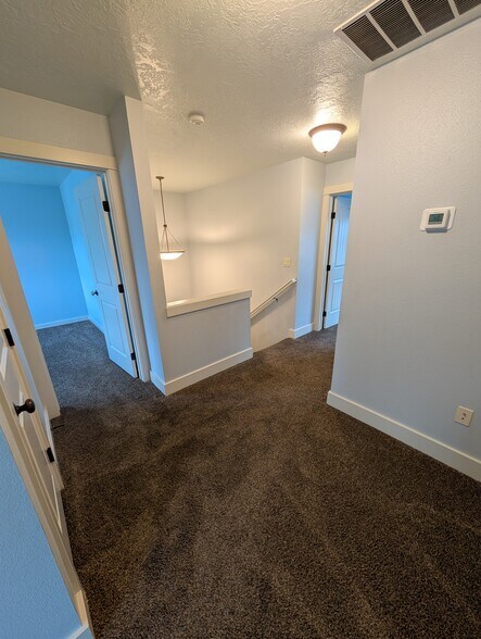 Building Photo - 11218 W Hazelwood Dr