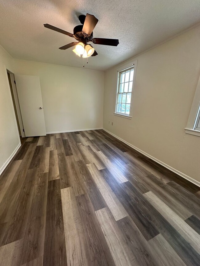 Building Photo - 29 Riley Manor Cir