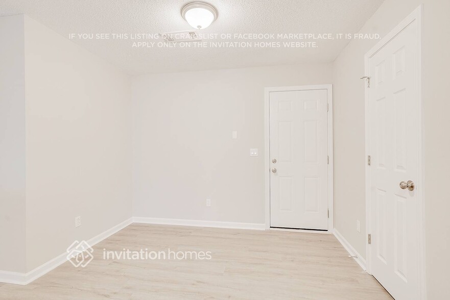 Building Photo - 4005 Shaded Oasis Ln