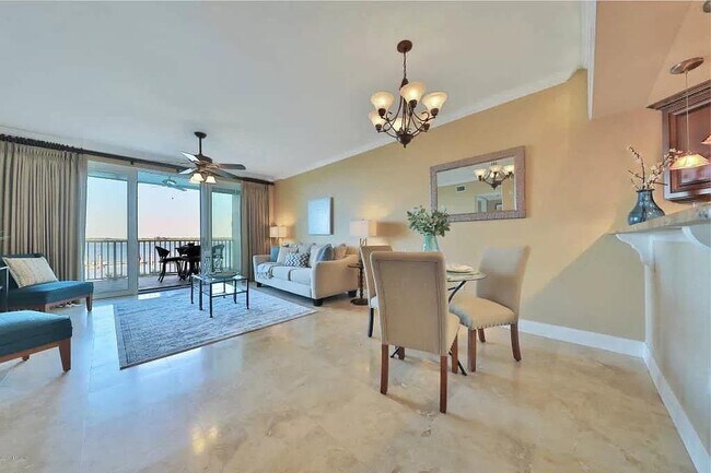 Building Photo - 157 Marine St