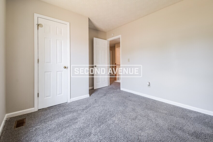 Building Photo - 5002 Penscot Way
