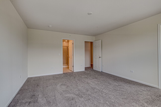 Building Photo - 264 Hoffmann Dr