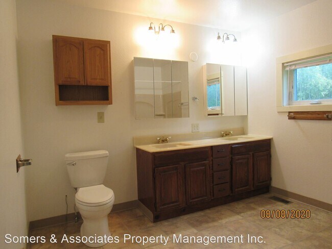 Building Photo - 4 br, 2 bath House - 3530 Rene Dr.