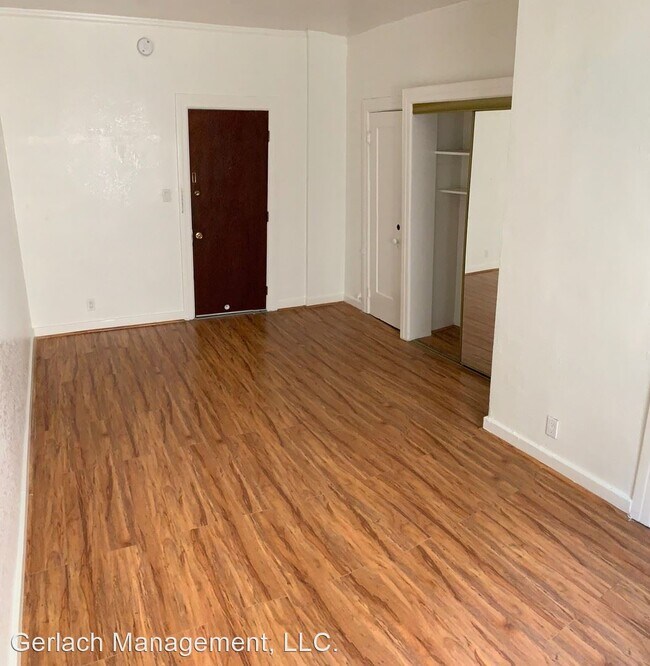 Building Photo - 2431 Sichel St