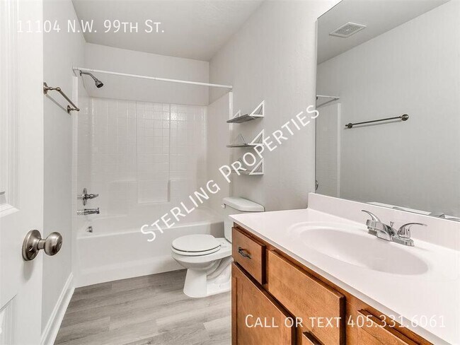 Building Photo - 11104 NW 99th St