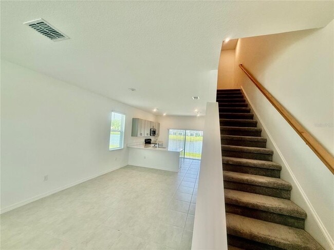 Building Photo - 3161 Skyline Lp