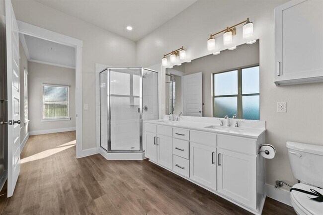 Building Photo - 1109 Saffira-