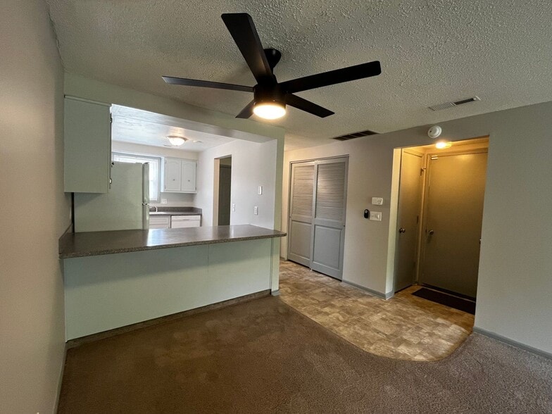 Building Photo - 3525 Redbird Trail