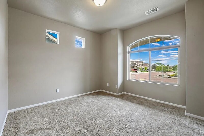 Building Photo - 6567 Bramble Bend Ct