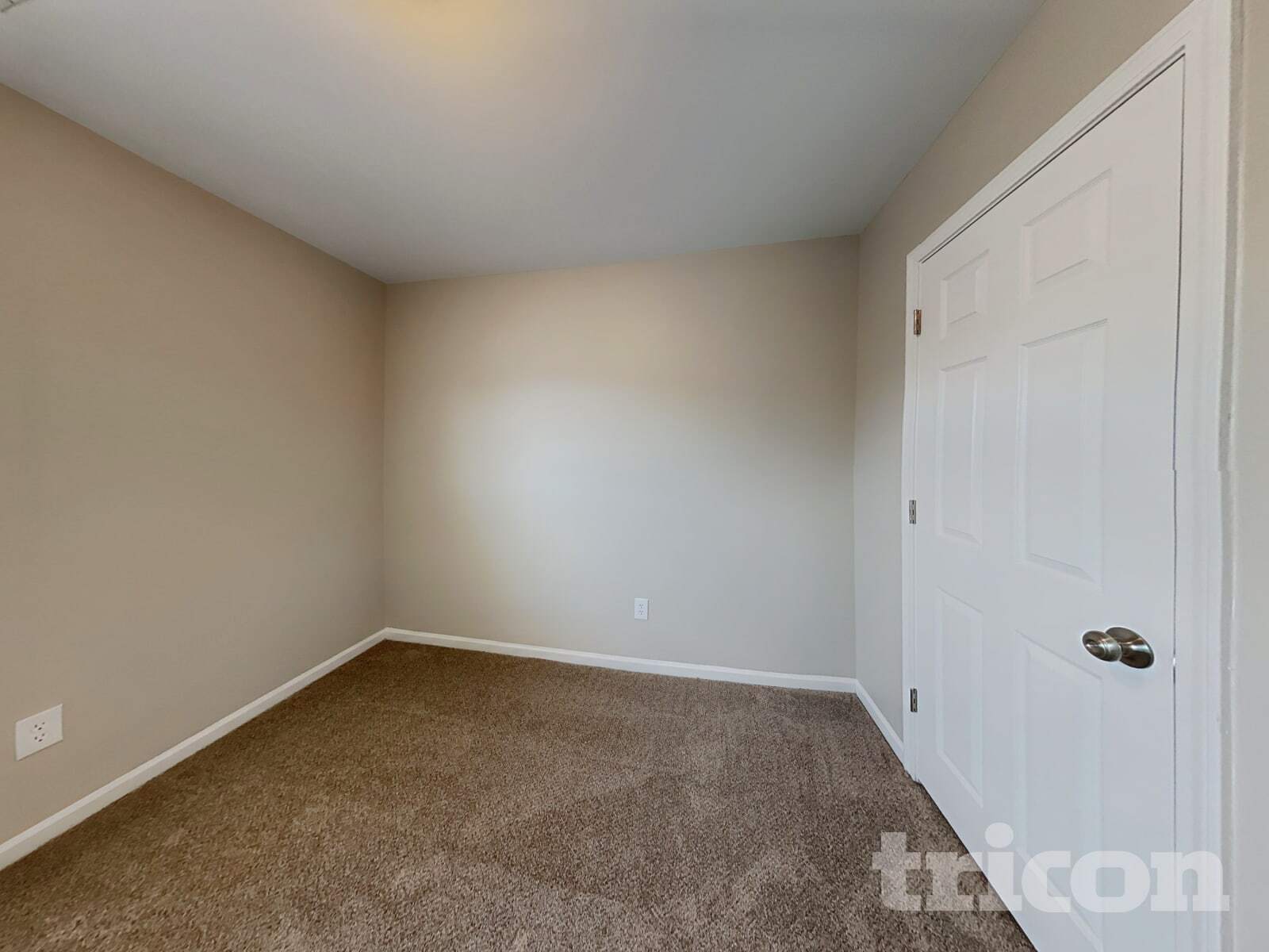 Building Photo - 1316 Crandon Dr