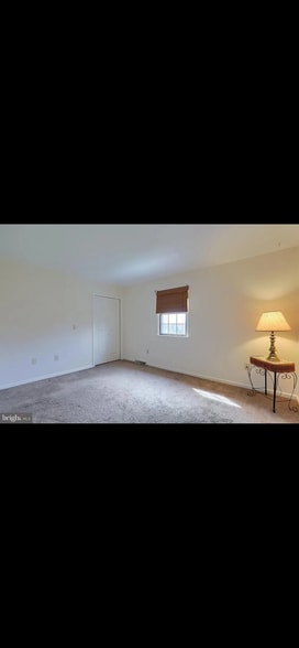 Building Photo - 994 Mill Mar Rd