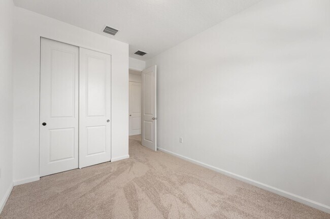 Building Photo - 4315 Efendi Dr