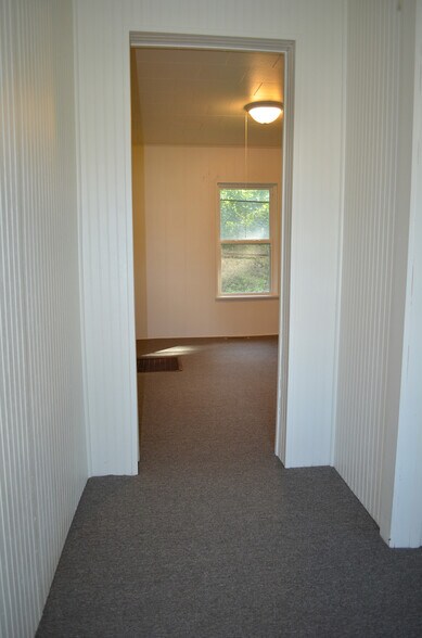 Building Photo - 5144 Washington Rd