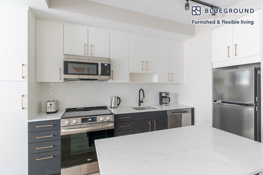 Building Photo - 4924 St Elmo Ave