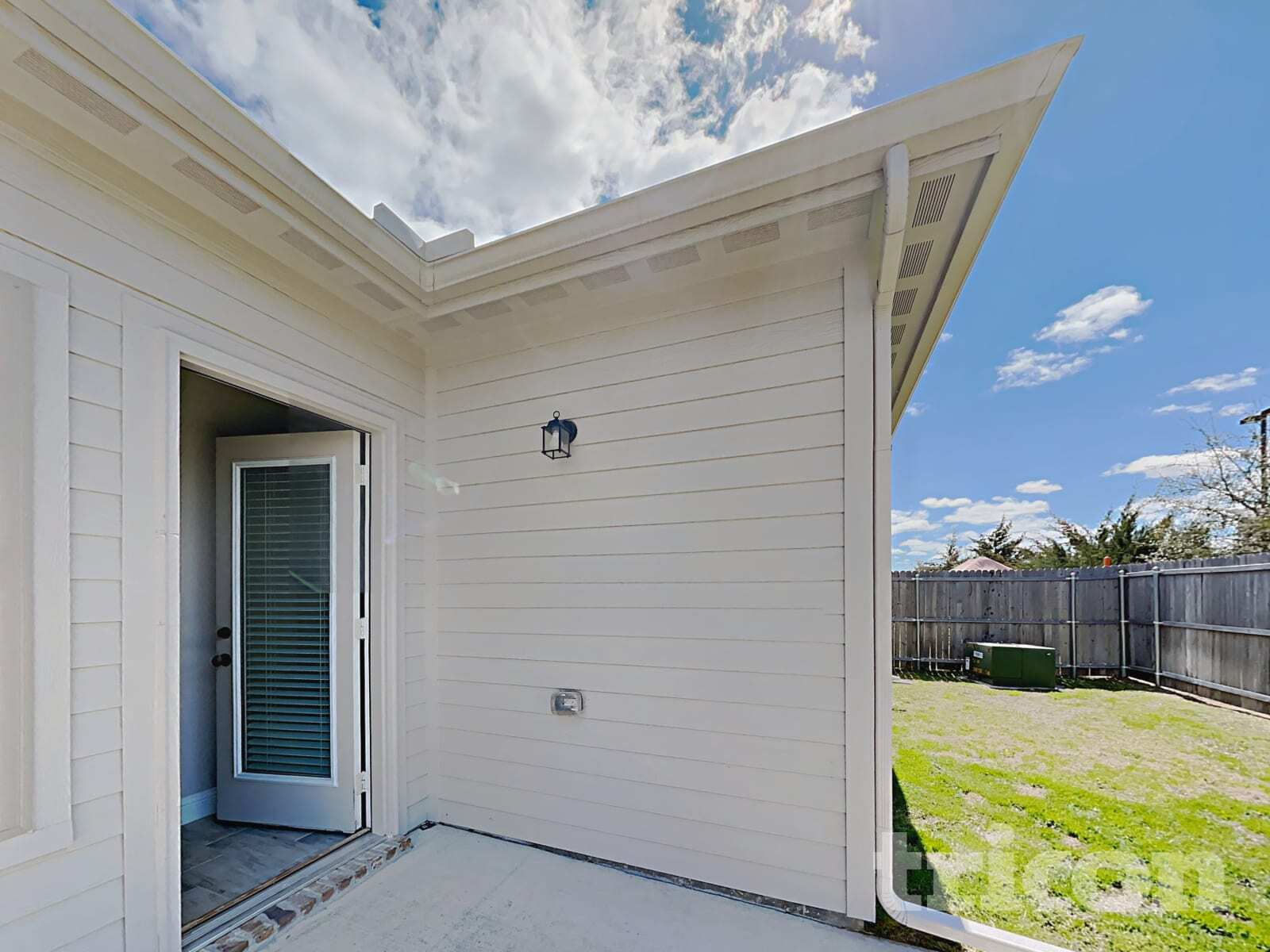 Building Photo - 7708 Cottonwood Dr