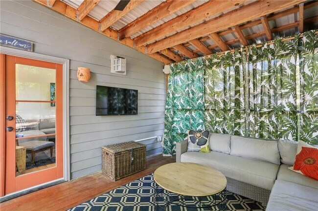 Building Photo - 213 Murray Hill Ave NE