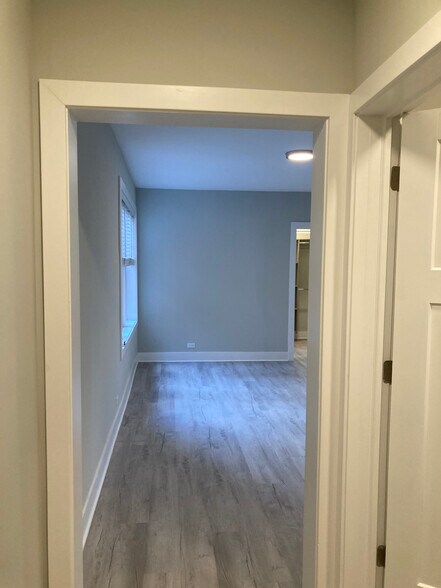 Building Photo - 372 Hazel Ave