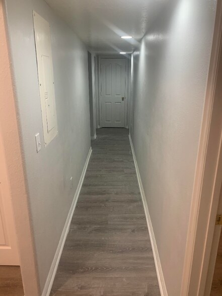 Building Photo - 763 E 550 S
