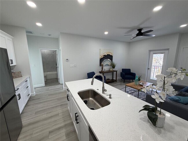 Building Photo - 13117 4th St E