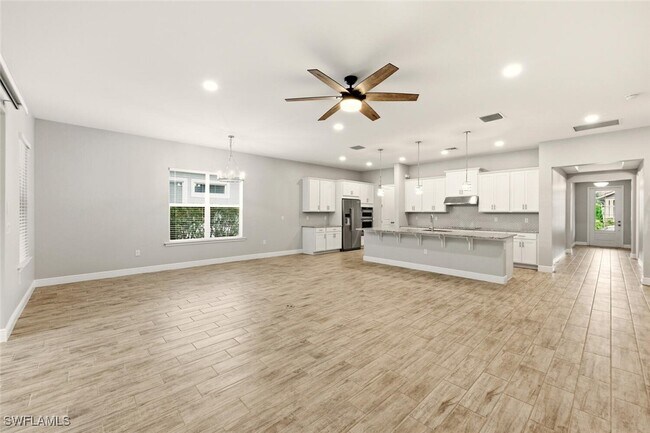 Building Photo - 3576 Pilot Cir