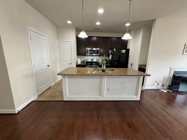 Building Photo - 4353 Cattail Ln