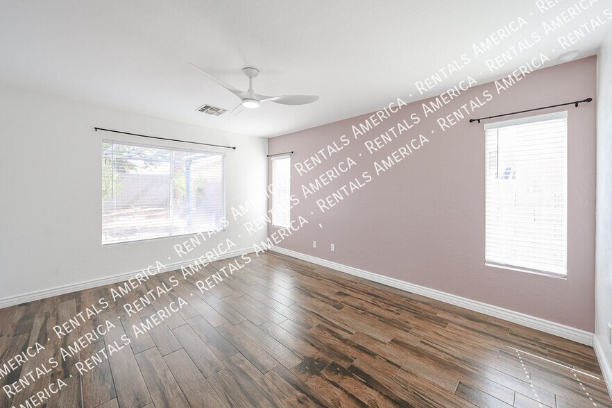 Building Photo - 15428 W Mauna Loa Ln