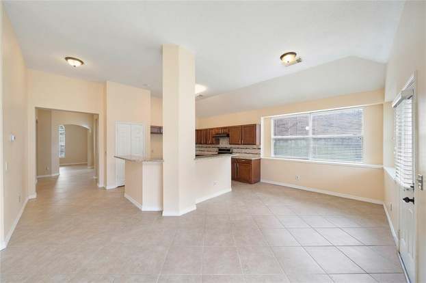 Building Photo - 18423 Cobblestone Dr