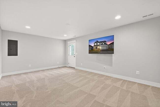 Building Photo - 513 Parkland Dr