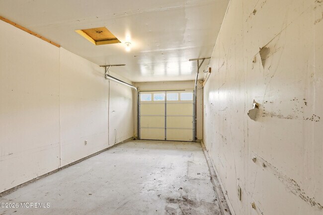 Building Photo - 35 Mizzen Dr