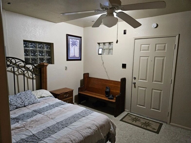 Building Photo - 820 S Yaqui Dr