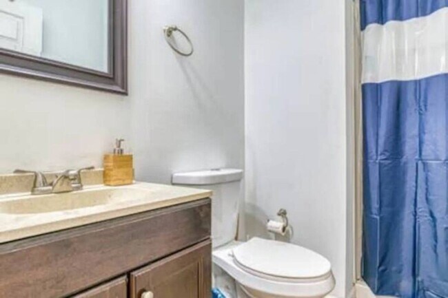 Building Photo - 408 N 41st St
