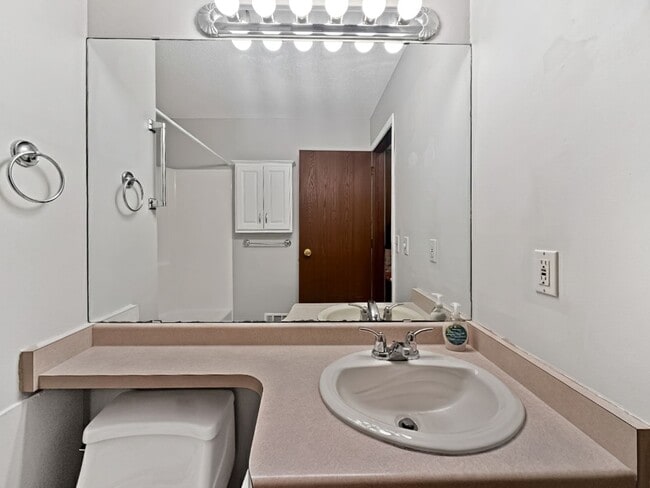 Building Photo - 5112 41st Ave S