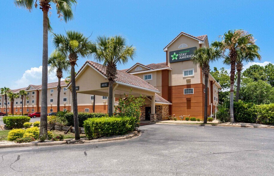 Building Photo - Furnished Studio-Destin - US 98 - Emerald ...