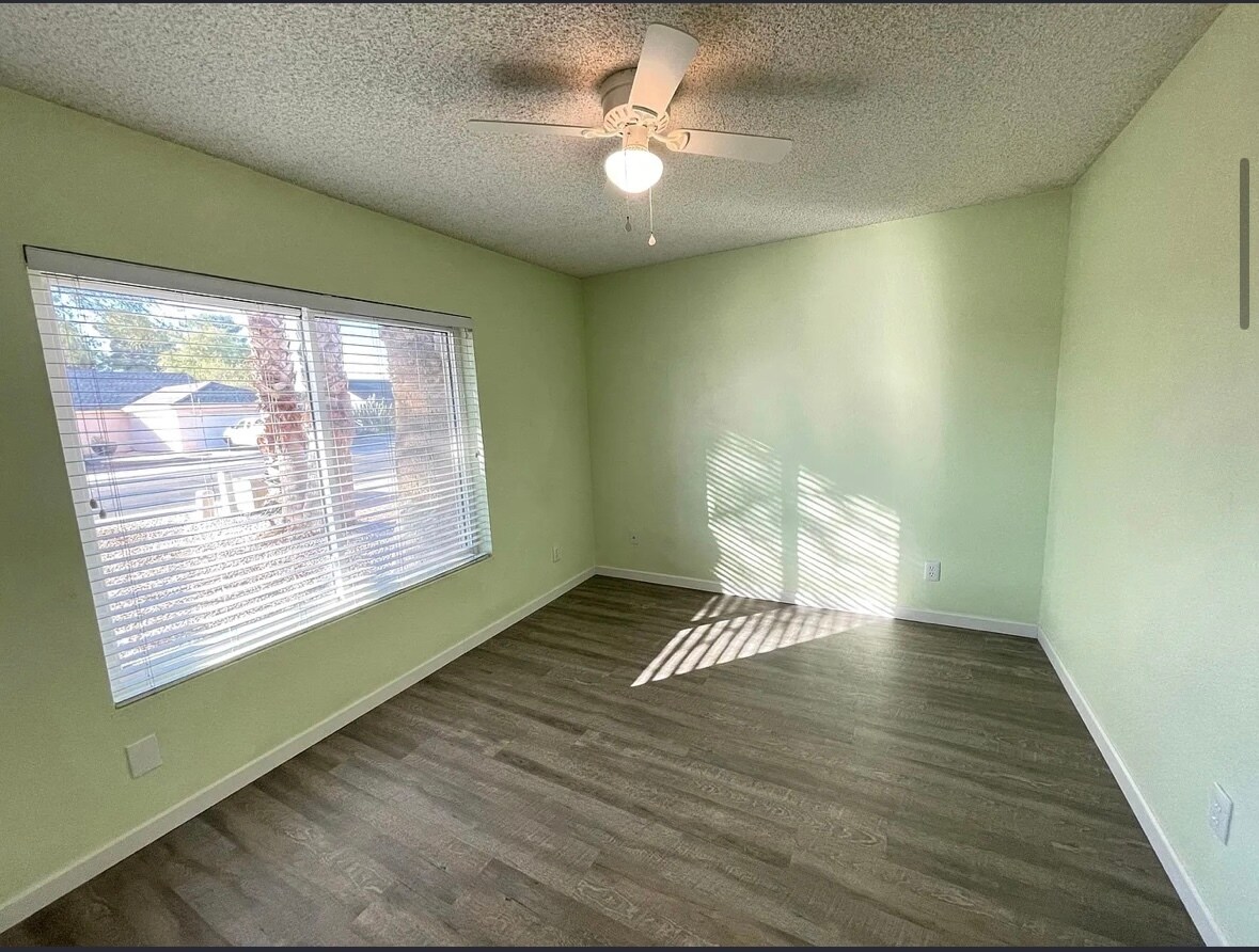 Building Photo - 4614 W Kitty Hawk