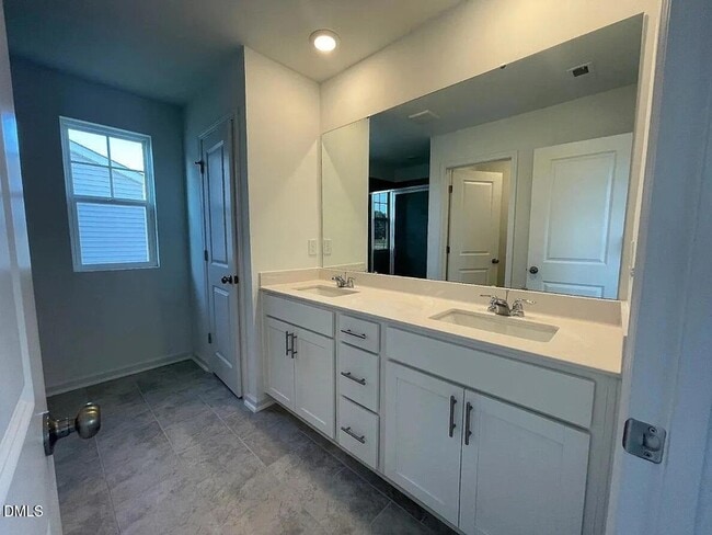 Building Photo - 199 S Finley Lndg Pkwy