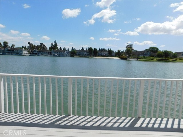 Building Photo - 7 Lakeview