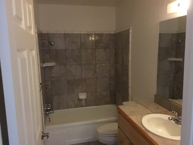 Building Photo - House