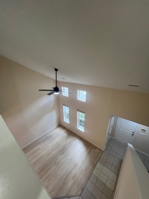 Building Photo - 505 Sunny Side Way
