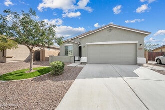 Building Photo - 2543 W Arroyo Way